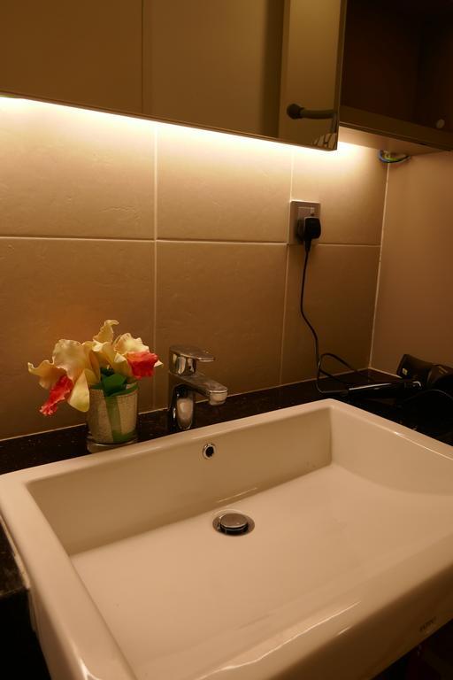 Signature Residence@Desa Sri Hartamas Kuala Lumpur Buitenkant foto